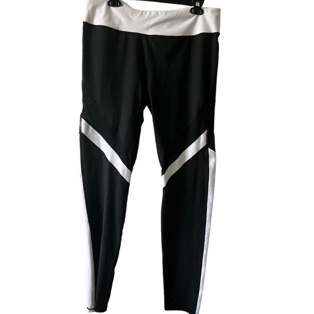 Fabletics women leggings